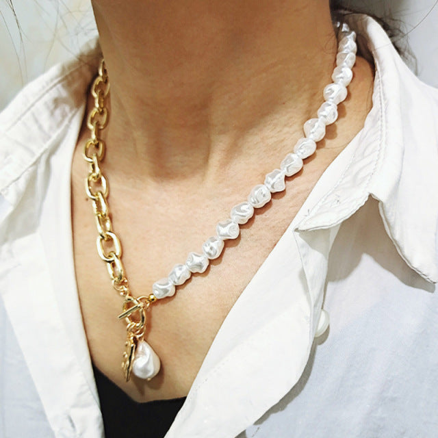 Collier ras du cou en perles